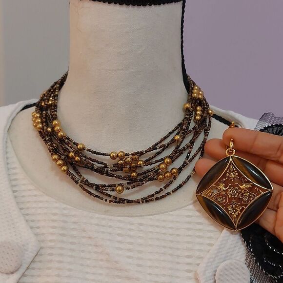 π΅Joan Rivers Gorgeous Bead Necklace Tiger's Eye Birds Flower Filigree Pendant - Picture 7 of 7